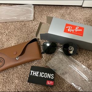 BRAND NEW Ray Ban Icons